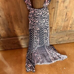 Floral Sleeveless Maxi Dress